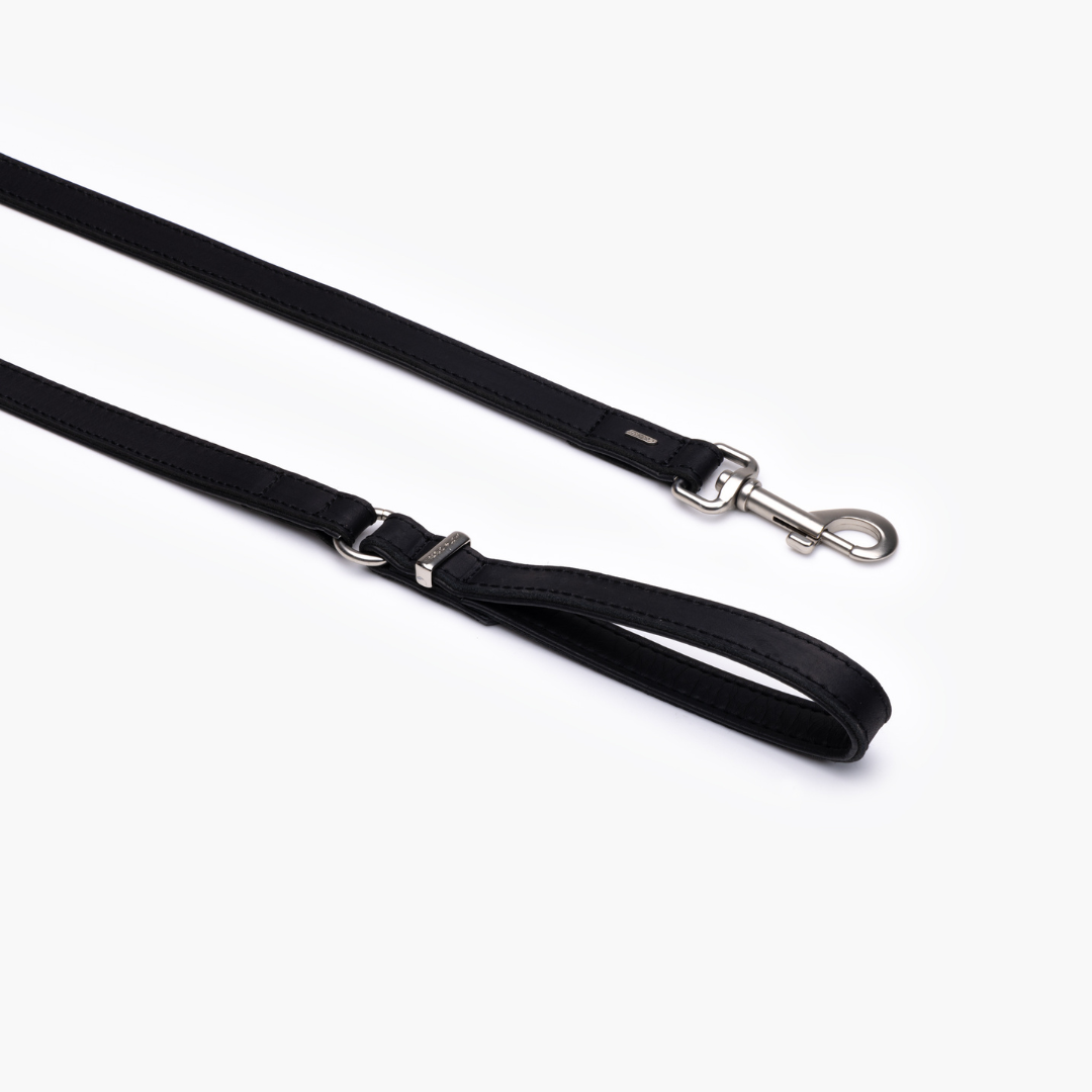 EZYDOG Oxford Leather Dog Leash